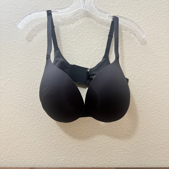 SKIMS Onyx Ultimate Push Up Plunge Bra - Picture 7 of 7